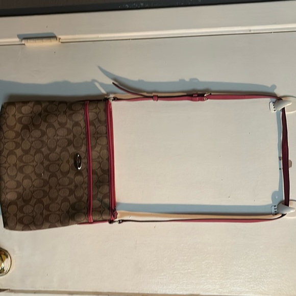 Coach Handbags - Coach purse